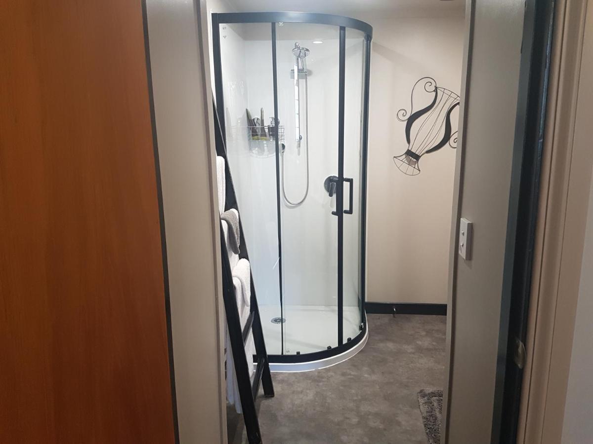 Riverton La Riviera Guesthouse מראה חיצוני תמונה